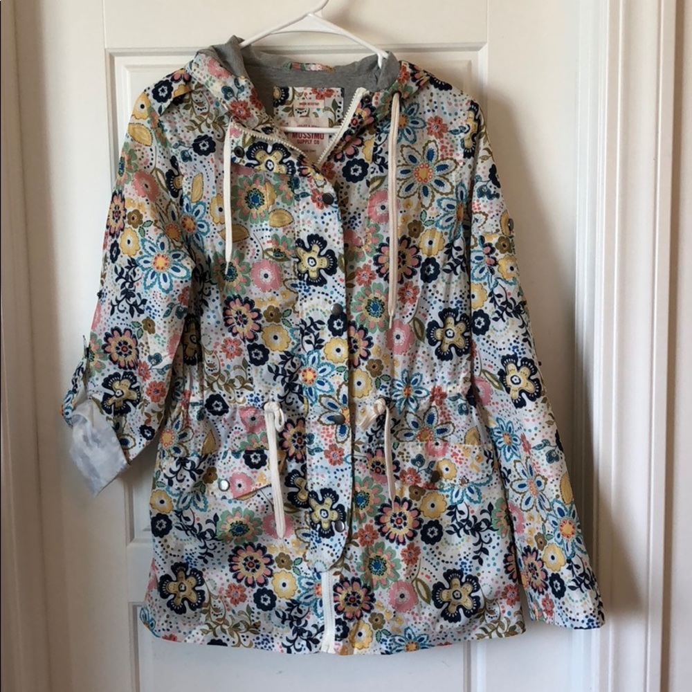 Mossimo size M water resistant Jacket